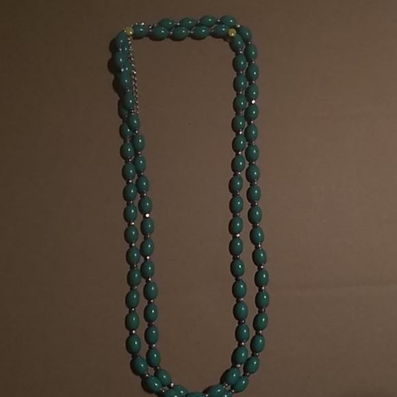 Jewelry - Double strand of turquoise beeds